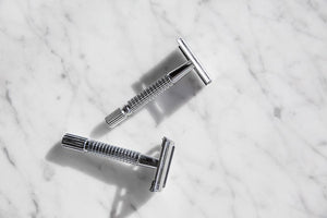 Double Edged Safety Razor with 10 Free Blades